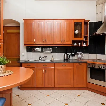 Spacious And Bright Appartement *
