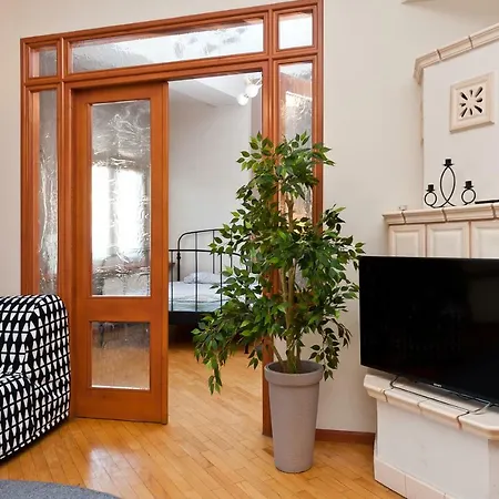 Διαμέρισμα Spacious And Bright